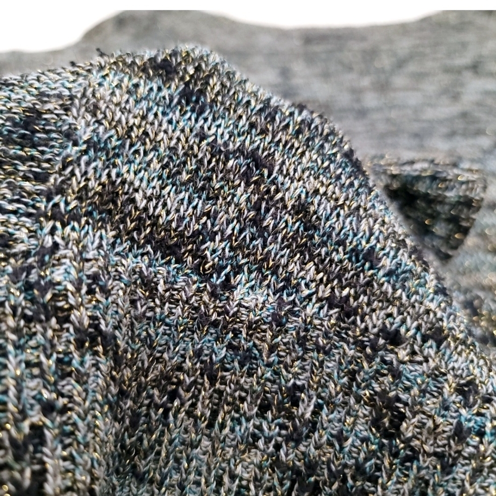 Sweater XS - Picture 2 of 2